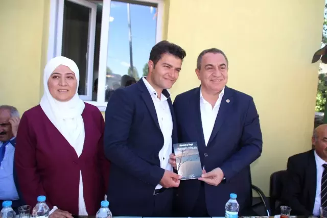AK Parti Muş Milletvekili Şimşek Varto da Bayramlaştı AK Parti Muş Milletvekili Şimşek Varto da Bayramlaştı