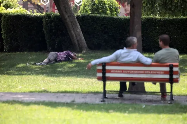 Adana'da Ölümüne Serinlik Adana'da Ölümüne Serinlik