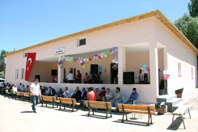 Köye Çok Amaçlı Salon Yaptılar Köye Çok Amaçlı Salon Yaptılar