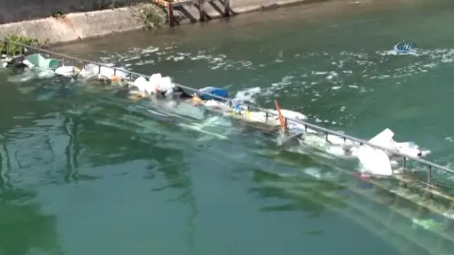 Hayata Tutunma Zincirleri Çöplere Süzgeç Oldu Hayata Tutunma Zincirleri Çöplere Süzgeç Oldu
