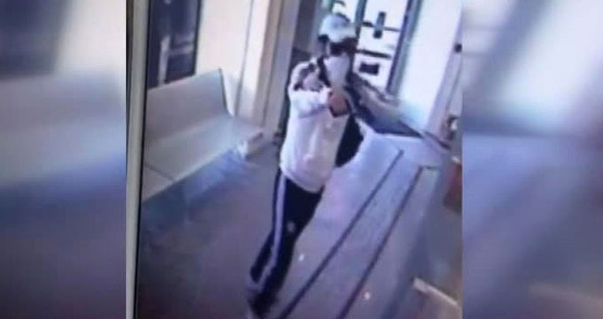 Şişli'de 100 Bin TL'lik Banka Soygunu Saniye Saniye Kamerada