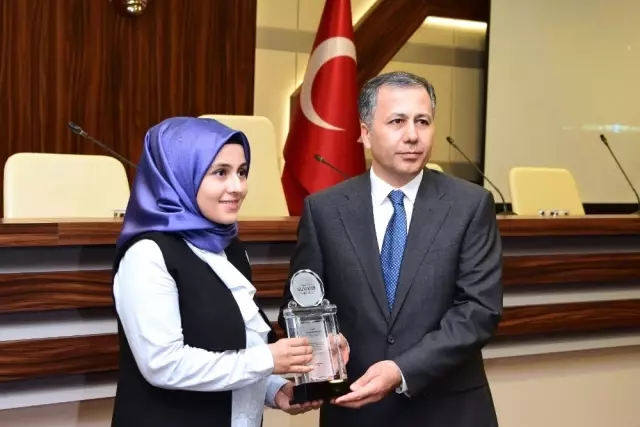 Uyuşturucu ile Mücadele Edenlere Plaket