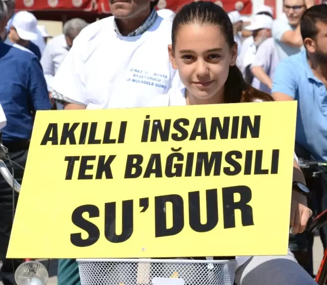 Uyuşturucuyla Mücadele İçin Pedal Çevirdiler Uyuşturucuyla Mücadele İçin Pedal Çevirdiler
