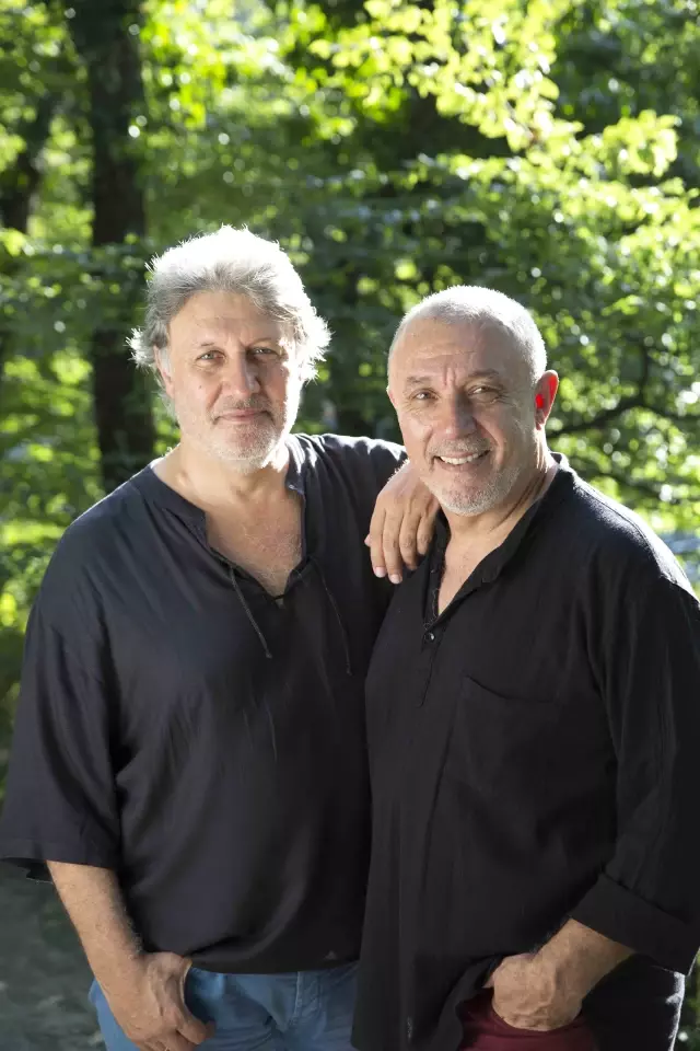 Bodrum Pier'de 'Grup Gündoğarken' ile Müzik Ziyafeti