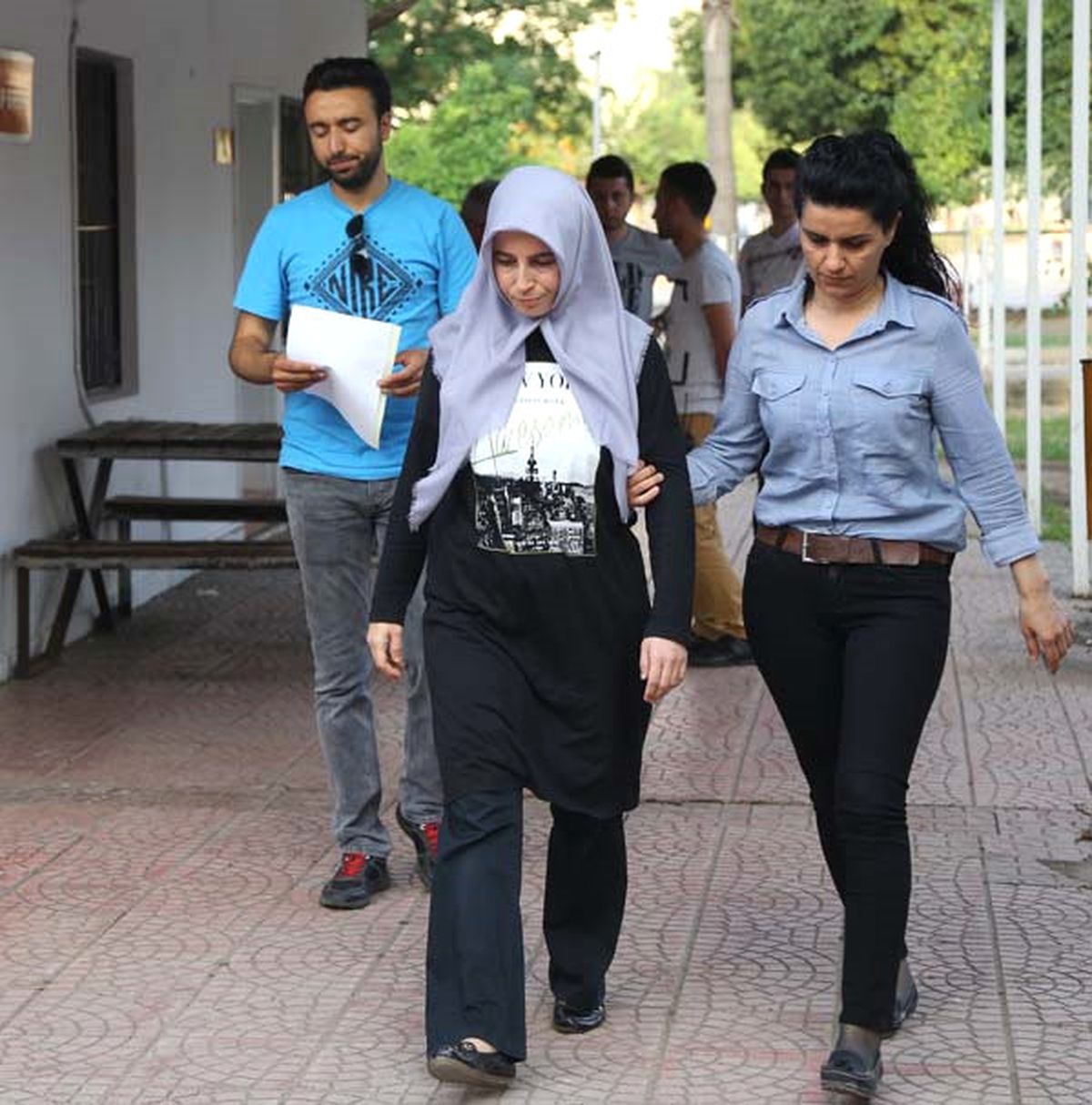 2 İlde FETÖ'cülere Özel Harekatlı Operasyon: 30 Gözaltı