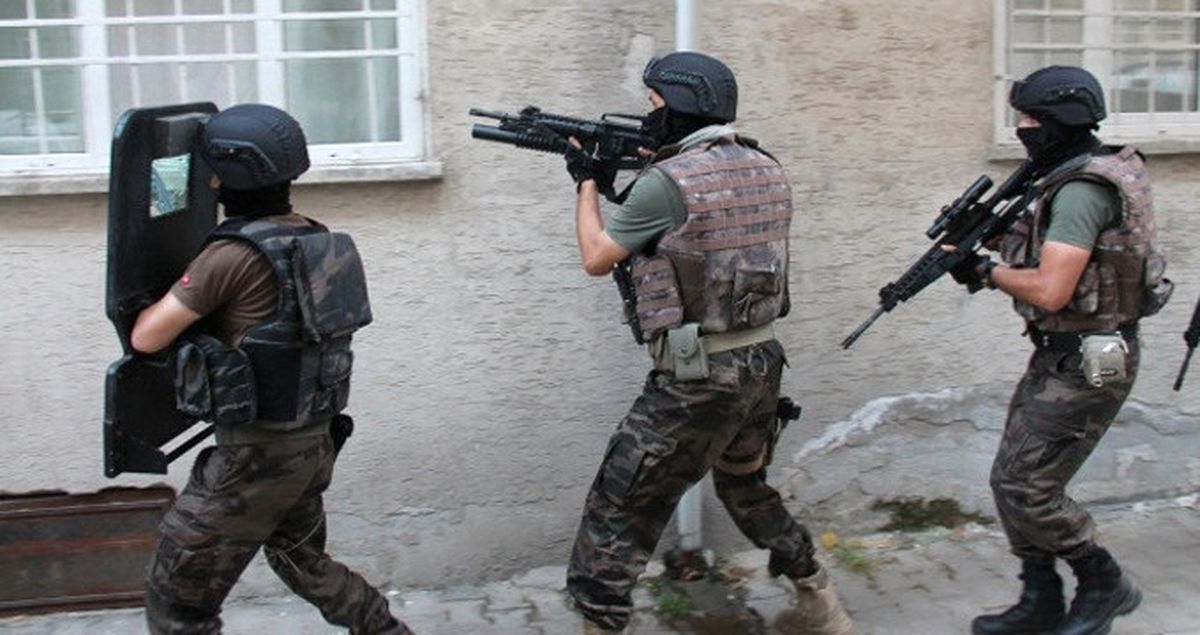 İstanbul Polisinden Zehir Tacirlerine Şafak Operasyonu