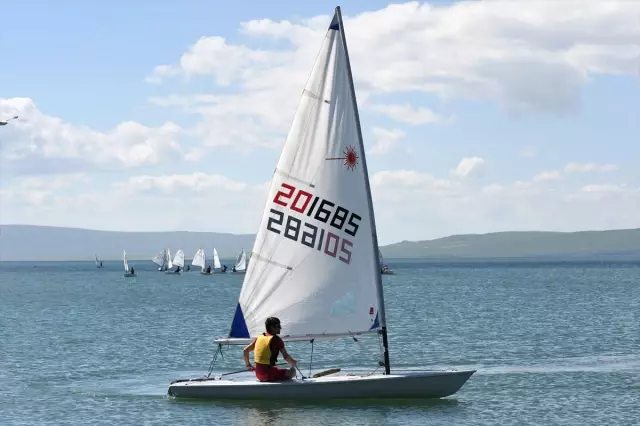 Çıldır Gölü'nde 'Su Sporları Şenlikleri' Çıldır Gölü'nde 'Su Sporları Şenlikleri'