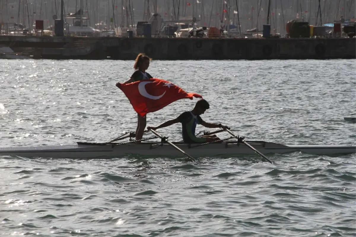 Fethiye'de Renkli Denizcilik ve Kabotaj Bayramı Kutlaması