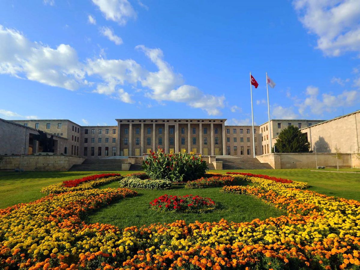 Meclis Başkanı 'Mevcut Bina Yetmiyor' Deyince Yeni Bina Tartışmaları Alevlendi