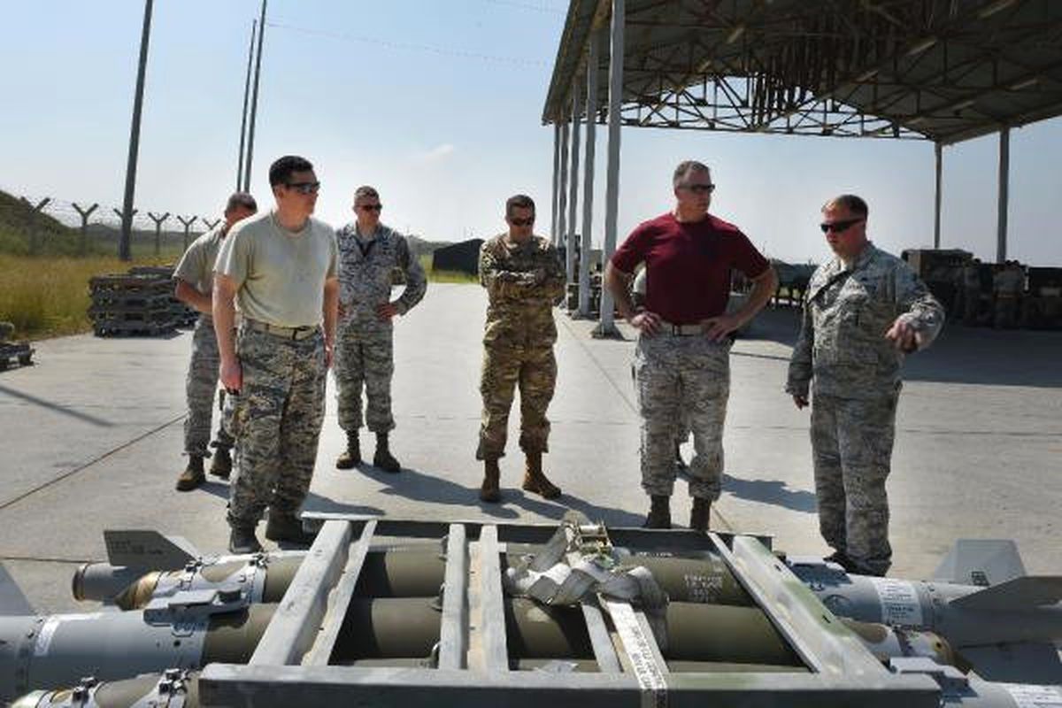 İncirlik'teki 'Tank Avcısı'na Bombalar, Hangarlarda Böyle Hazırlanıyor