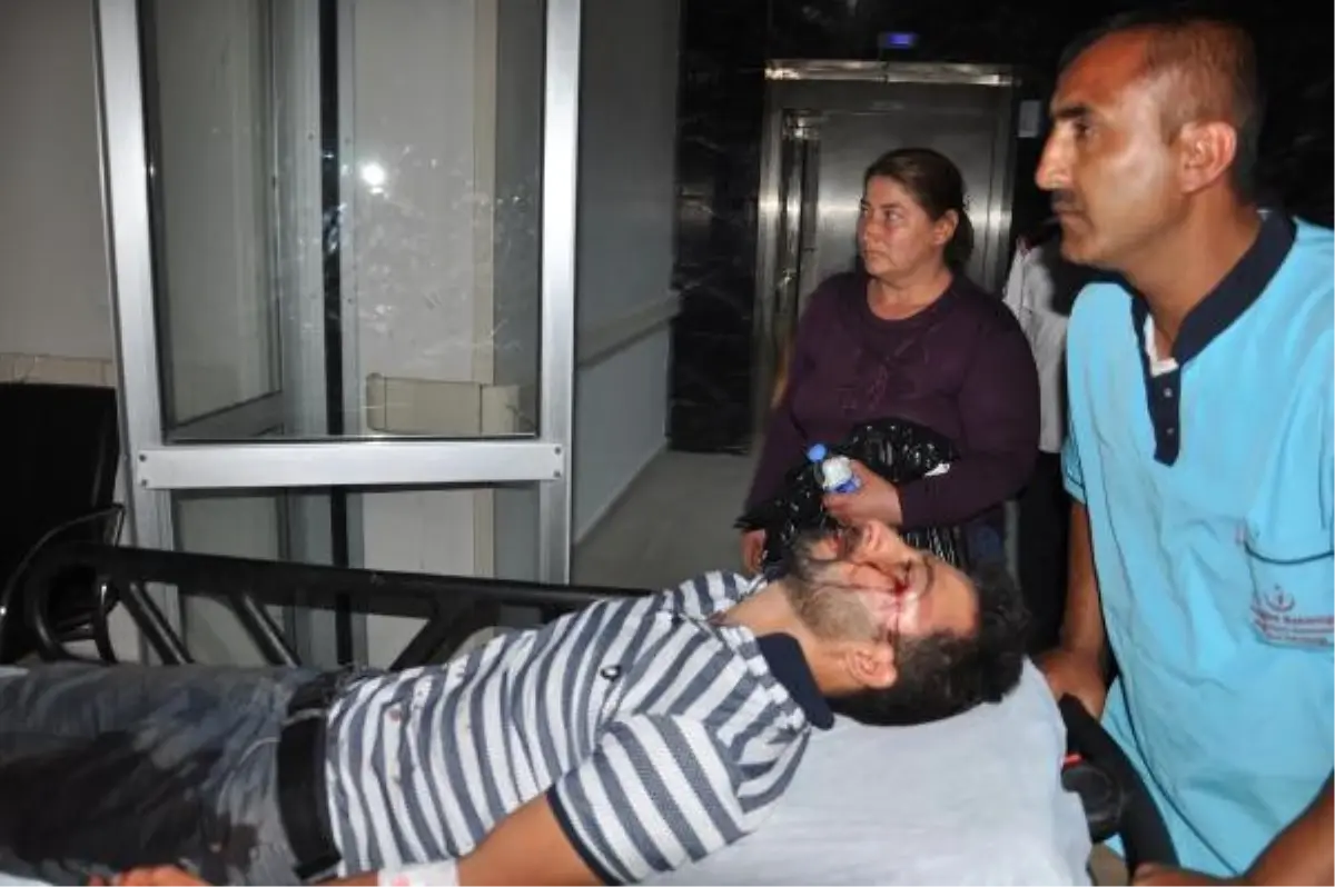 Gaziantep'te Yolcu Minibüsüyle Otomobil Çarpıştı: 7 Yaralı