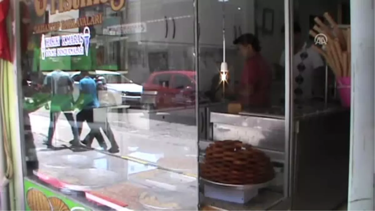 Islahiye'de Kavunlu Dondurma Ilgi Gördü