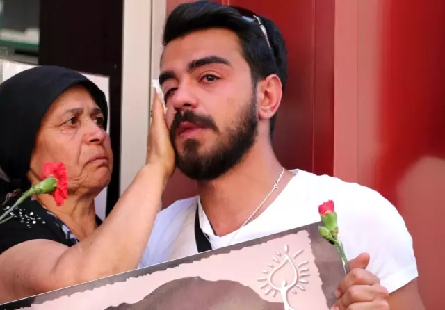 Madımak'ta Ölenler Anıldı Madımak'ta Ölenler Anıldı
