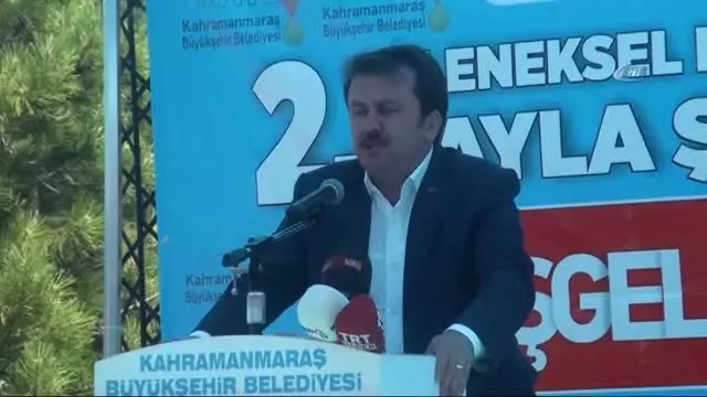 Muhtarlar Şenliğinde Muhtarlar Çocuklar Gibi Eğlendi Muhtarlar Şenliğinde Muhtarlar Çocuklar Gibi Eğlendi