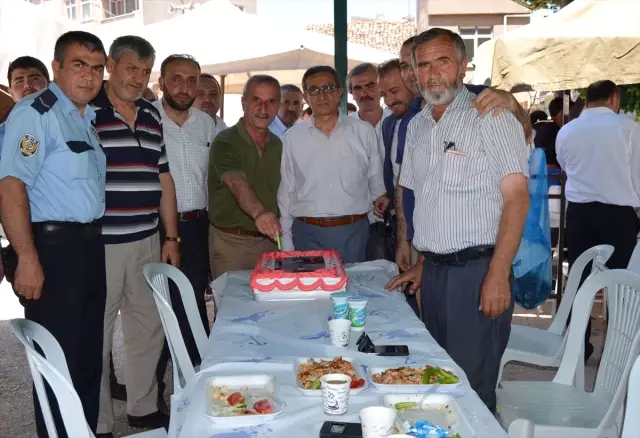 Ladik'te Öğrenciler Yararına Kermes Düzenlendi Ladik'te Öğrenciler Yararına Kermes Düzenlendi