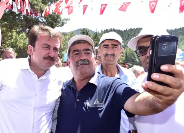 Muhtarlar Çocuklar Gibi Eğlendi Muhtarlar Çocuklar Gibi Eğlendi