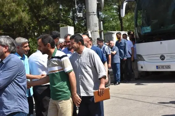 Şehit Kaymakamın Memleketi Sakarya'dan Derik'e Ziyaret Şehit Kaymakamın Memleketi Sakarya'dan Derik'e Ziyaret