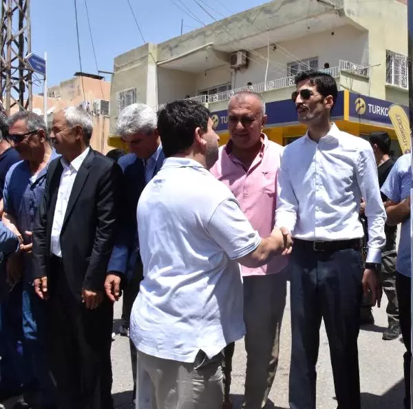 Şehit Kaymakamın Memleketi Sakarya'dan Derik'e Ziyaret Şehit Kaymakamın Memleketi Sakarya'dan Derik'e Ziyaret