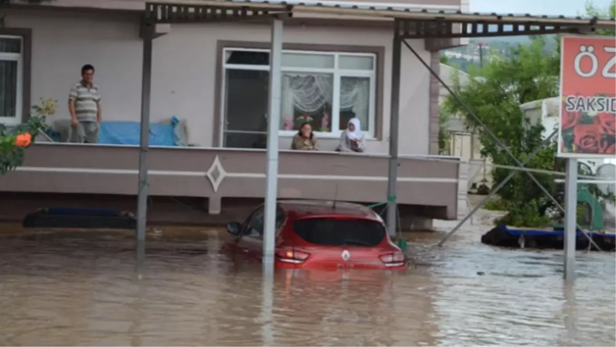 Güncelleme - Yalova'da Şiddetli Yağış