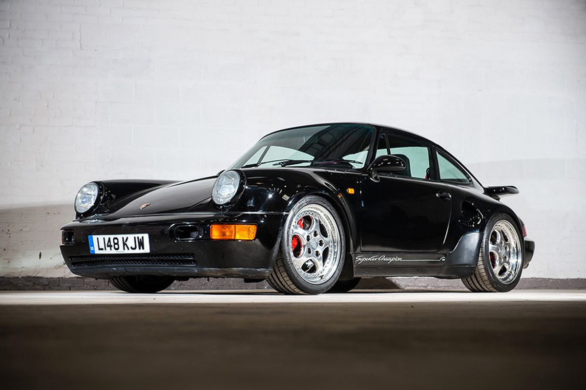 Klasik 1993 Porsche 911 Turbo S Satışa Çıkıyor
