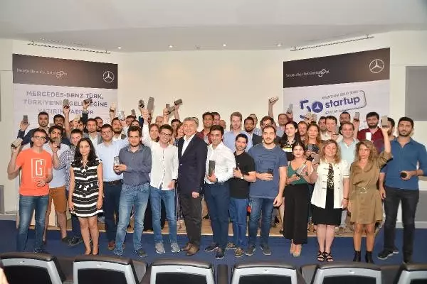 Mercedes-Benz Türk 50 Yılında 50 Startup'a 500 Bin Lira Destek Verdi