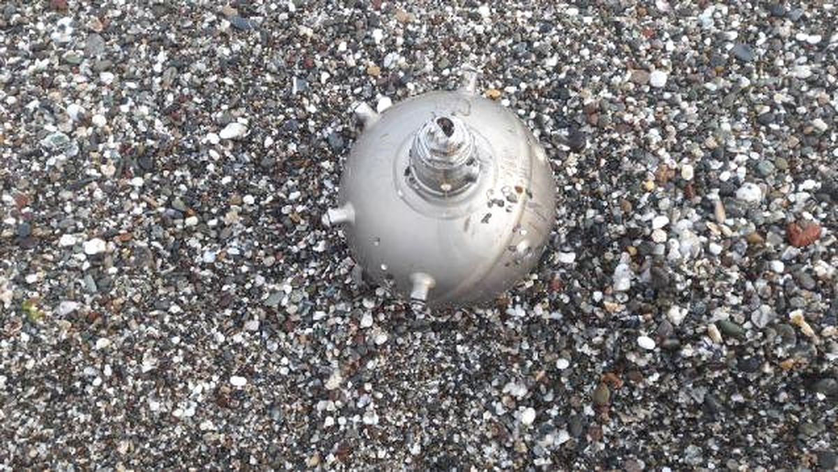 Samsun'da Ürküten Manzara! Rus Yapımı Mayın Tetikleyicisi Sahile Vurdu