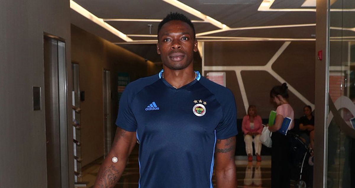Fenerbahçe Kameni'ye 3 Yıllık İmzayı Attırdı