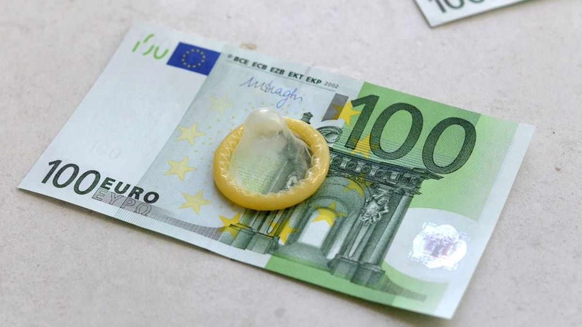 Kaçakçının Midesinden Prezervatiflere Yerleştirilmiş 79 Bin Euro Çıktı