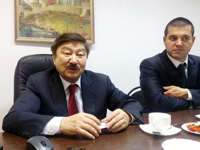 Türksoy dan Madalya Töreni ve Konferans