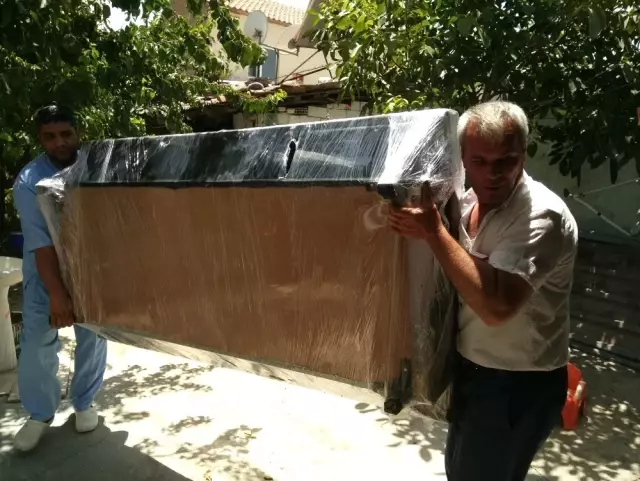 Yangın Mağduru Ailelere Büyükşehirden Yardım Eli