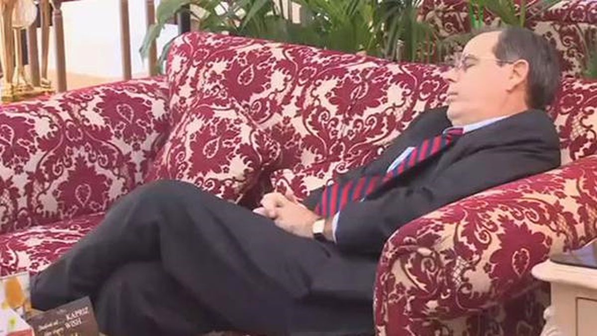 ABD'li Diplomat Suriye Görüşmelerinde Mışıl Mışıl Uyudu