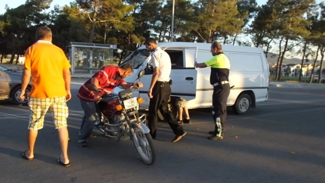 Burhaniye'de Motosiklet Kazası 2 Yaralı - Haberler