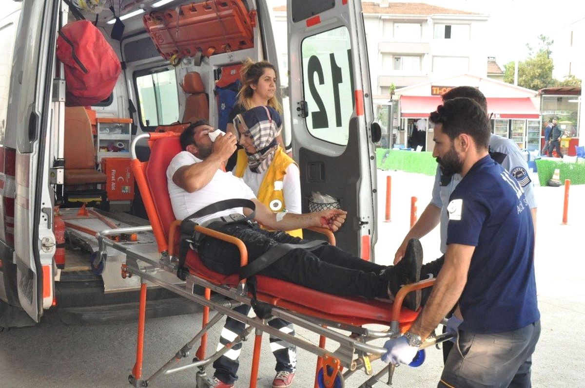 Motosikletini Çalan Hırsızın Burnunu Kırdı