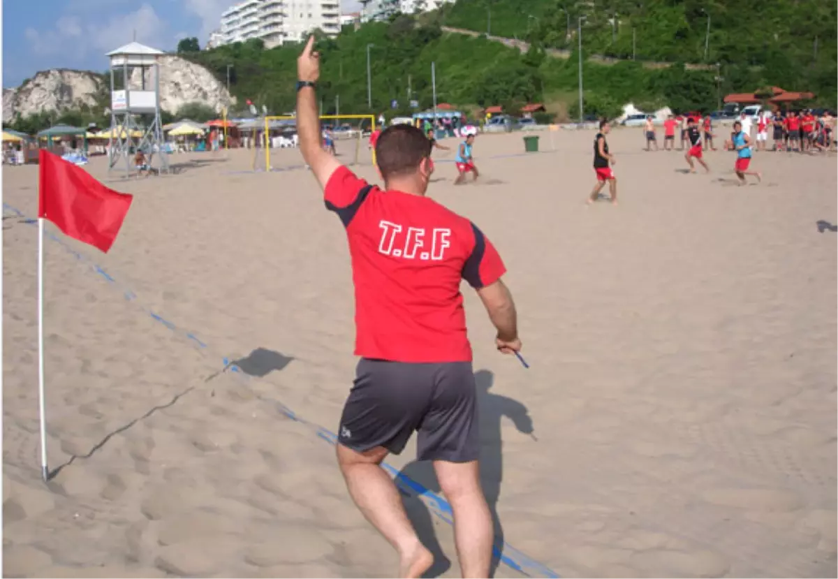 Plaj Futbolu Hakemi Murat Ergin Gözütok'a Görev