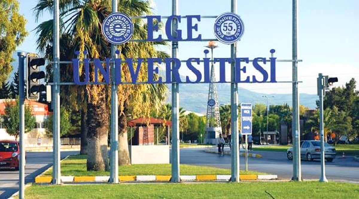 Ege Üniversitesi'nde 'Devlet Vakfına Bağış Yap, Dersten Geç' Duyurusu