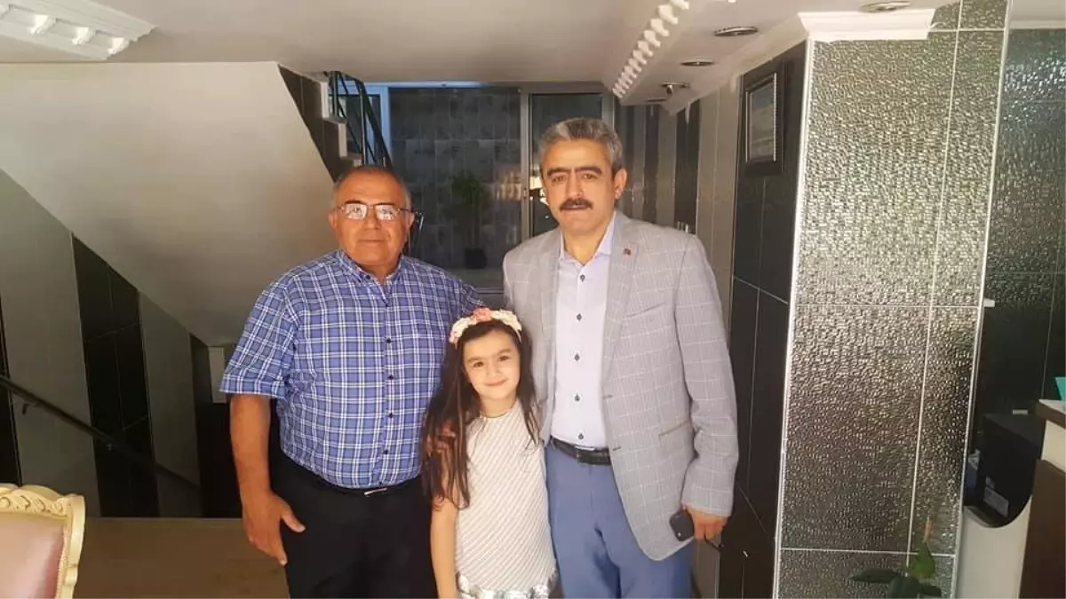42 Yıl Çalıştığı Kurumundan Doğum Gününde Emekli Oldu