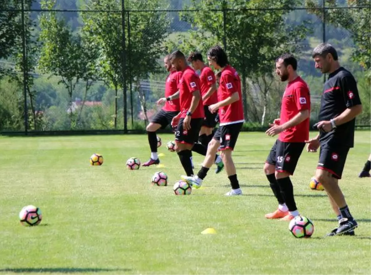 Adanaspor Abant'ta Kampa Girdi