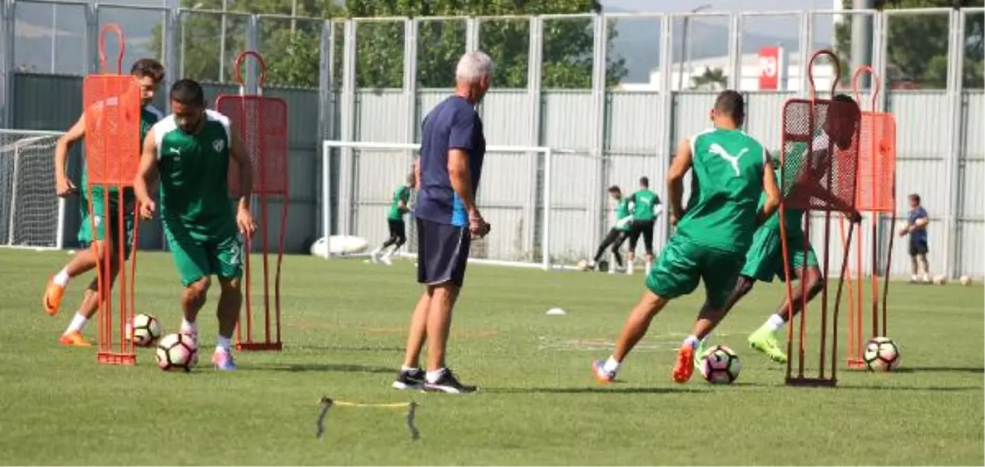 Bursaspor'da Kaptan Harun İzinden Döndü