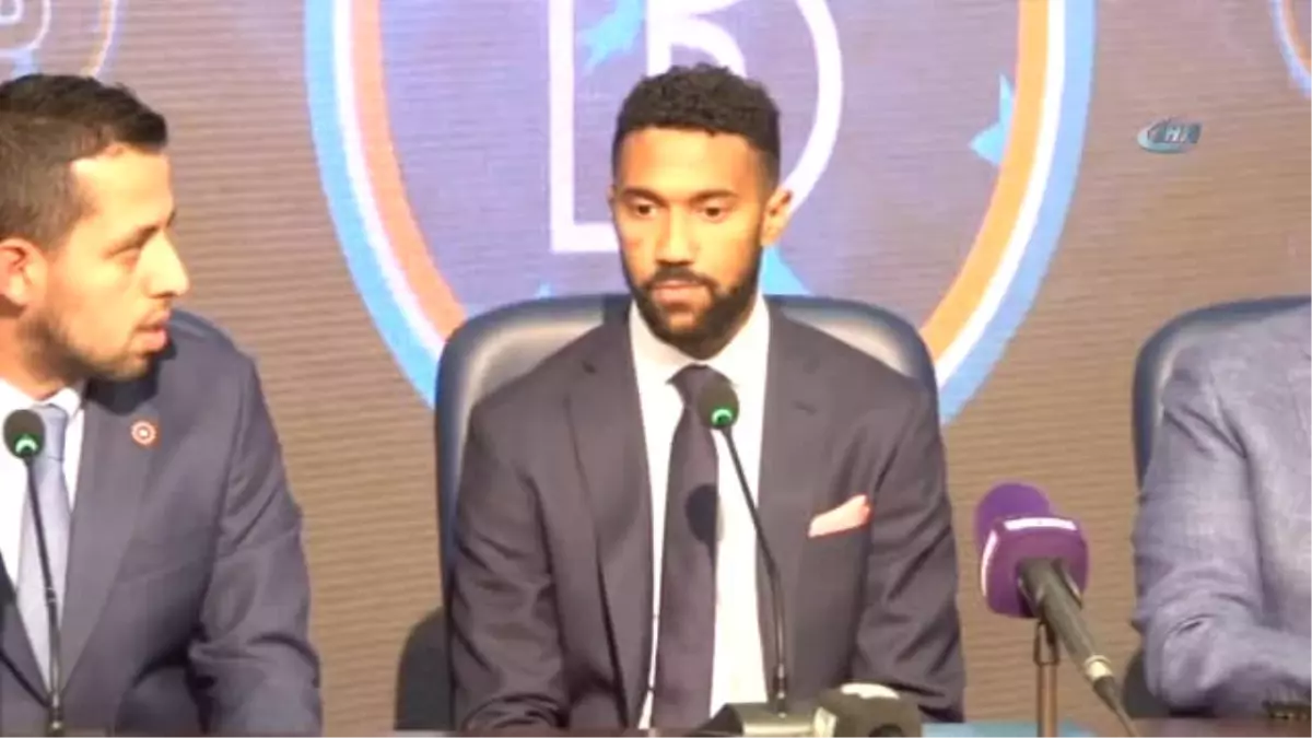 Gael Clichy: 'Başakşehir'i Mini Bir Manchester City Olarak Görüyorum'
