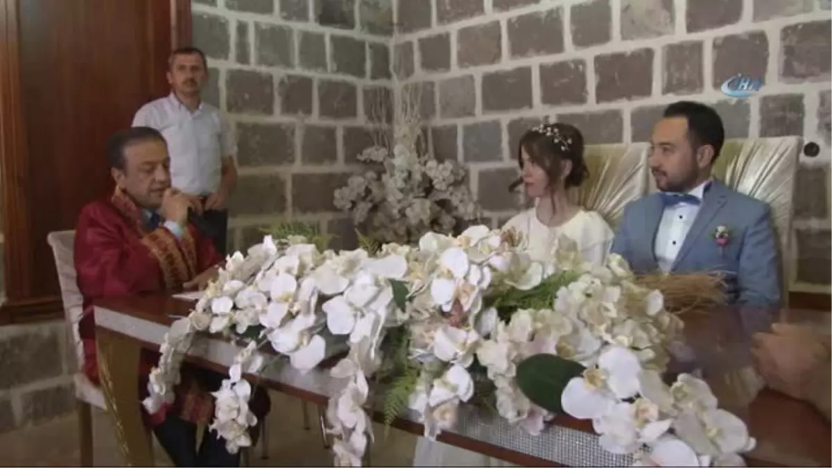 Genç Çiftler 07.07.2017 Tarihinde Evlenmek İçin Sıraya Girdi