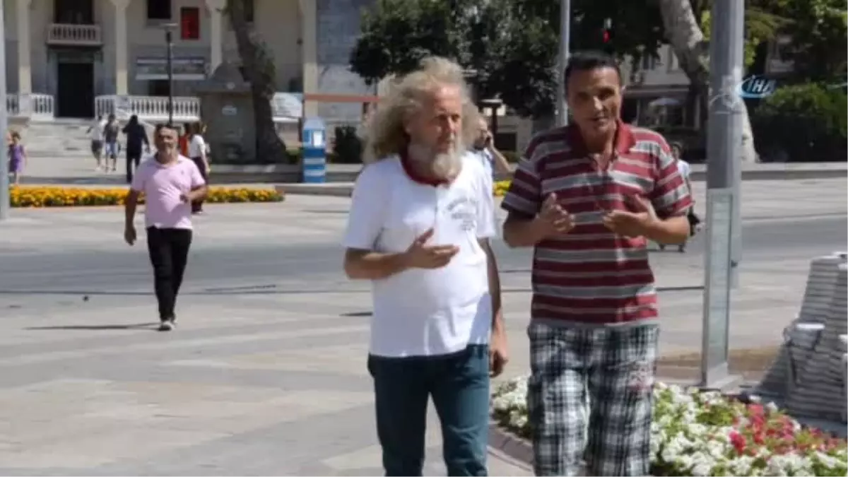 İki Yıldır Yaşadığını Kanıtlamaya Çalışıyor