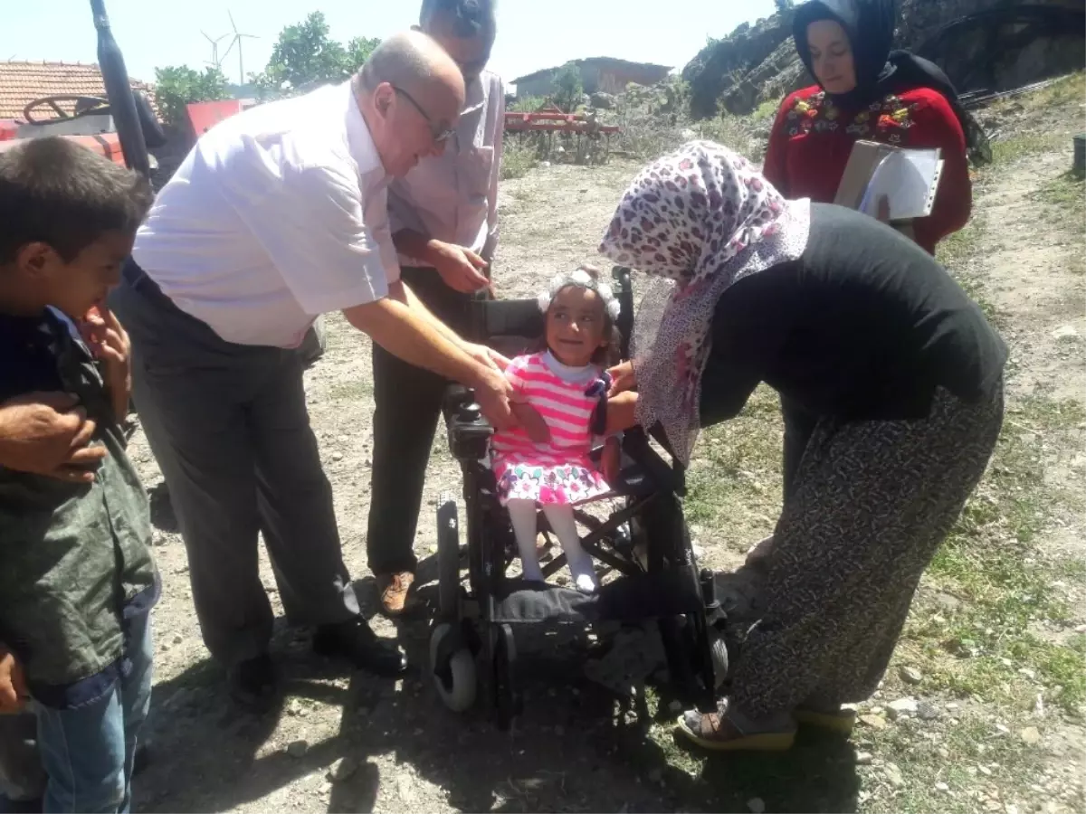 Minik Zeynep'e Sevindiren Hediye