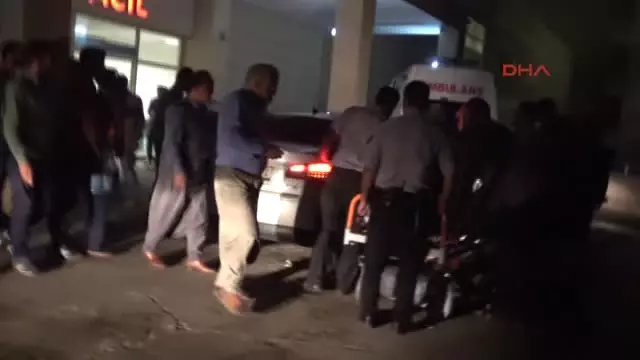 Şanlıurfa Siverek'te Amca-yeğen Silahlı Saldırıda Yaralandı Şanlıurfa Siverek'te Amca-yeğen Silahlı Saldırıda Yaralandı