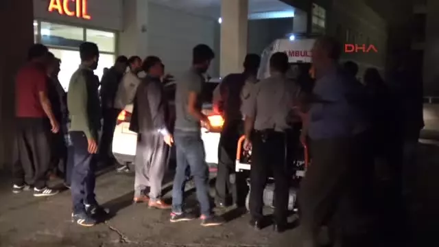 Şanlıurfa Siverek'te Amca-yeğen Silahlı Saldırıda Yaralandı Şanlıurfa Siverek'te Amca-yeğen Silahlı Saldırıda Yaralandı