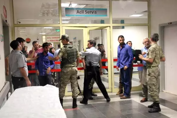Siverek'te Amca-yeğen Silahlı Saldırıda Yaralandı Siverek'te Amca-yeğen Silahlı Saldırıda Yaralandı