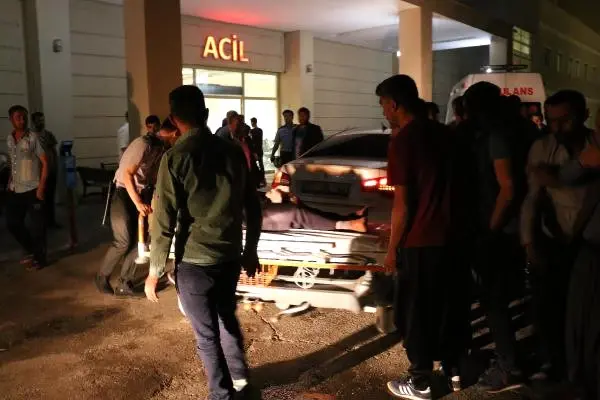 Siverek'te Amca-yeğen Silahlı Saldırıda Yaralandı Siverek'te Amca-yeğen Silahlı Saldırıda Yaralandı