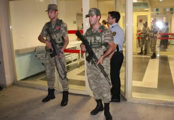 Siverek'te Amca-yeğen Silahlı Saldırıda Yaralandı Siverek'te Amca-yeğen Silahlı Saldırıda Yaralandı
