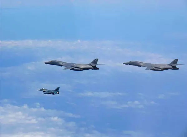 ABD'den Tehlikeli Adım! Bombardıman Uçakları Kore Üstünde Uçtu