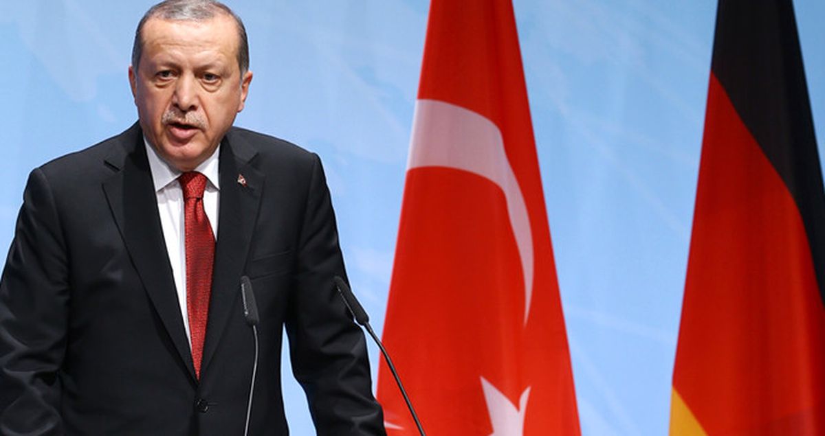 Erdoğan'dan Demirtaş'ı Soran Kürt Gazeteciye Cevap: Demirtaş Bir Teröristtir