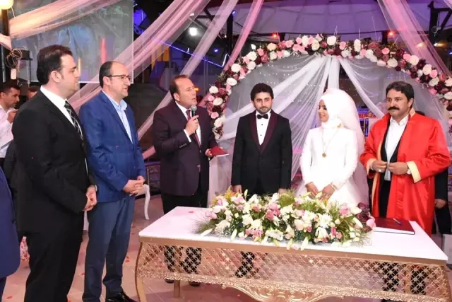 Gazeteci Ferhat Şahin Dünya Evine Girdi Gazeteci Ferhat Şahin Dünya Evine Girdi